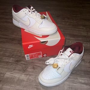 Nike Dunk Low Just Do It Sneakers - White Phantom Neutral Nike’s